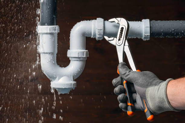 Professional Pipe Repair technician working in Perkins, MO